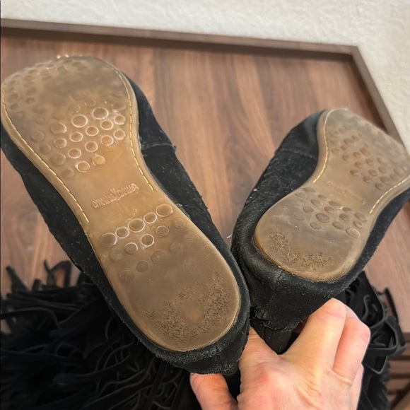 Black Fringe Minnetonka Women's Boots - Picture 6 of 6